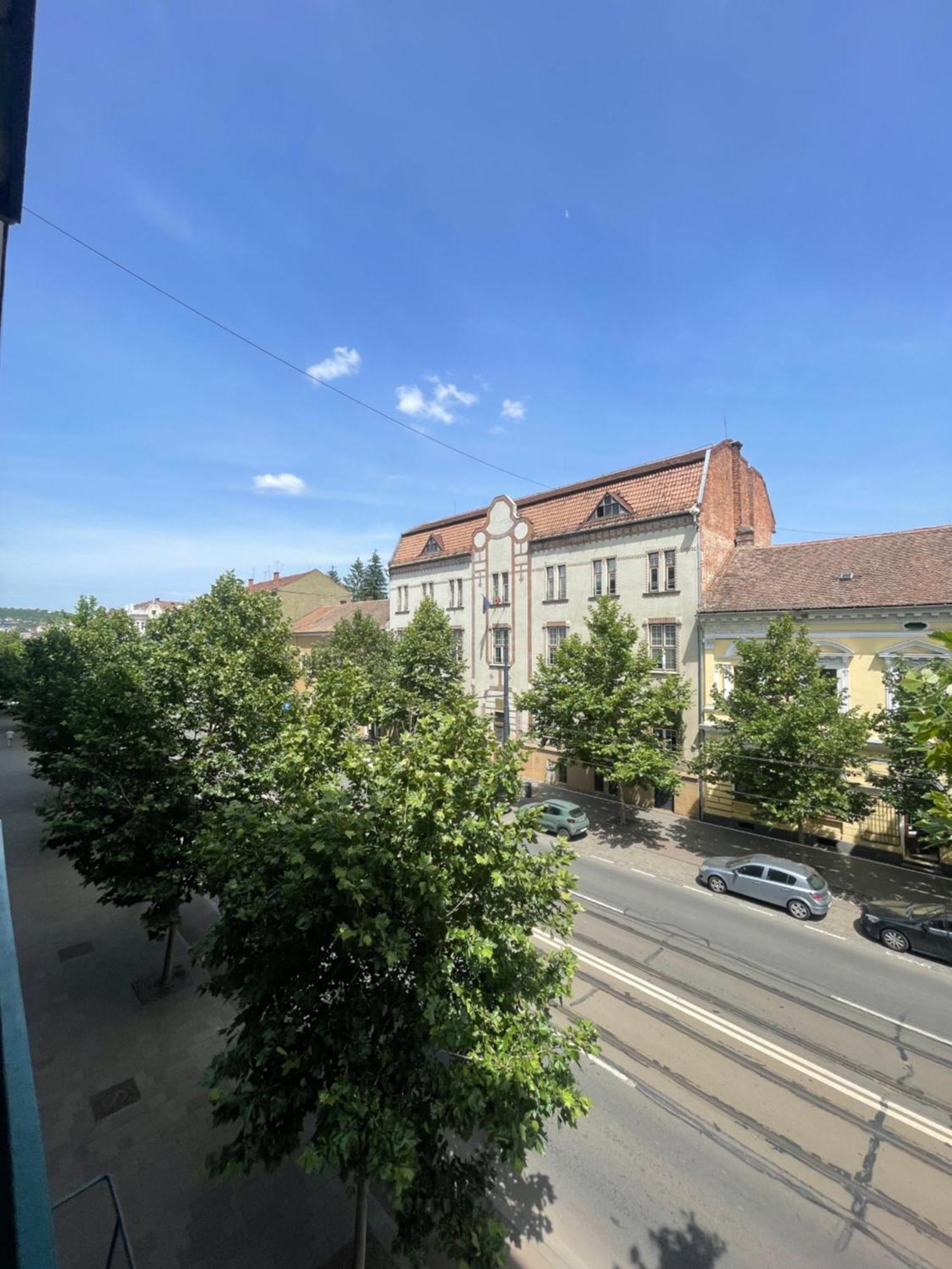 Lora'S Place Cluj Napoca Apartment Exterior photo